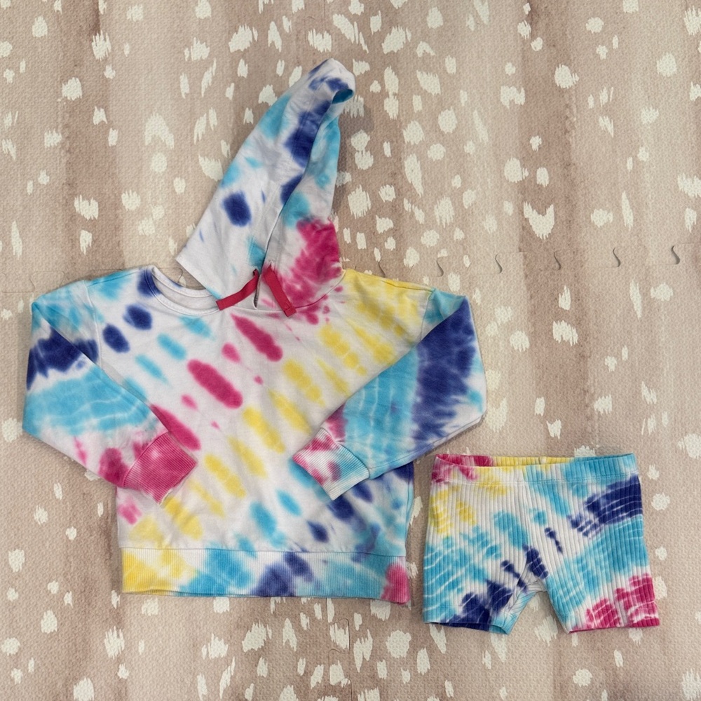 Design History Tie Dye Hoodie & Biker Shorts Set 2T Rainbow Pink Blue